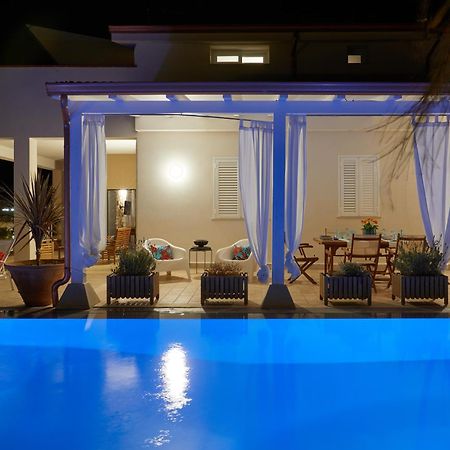 Villa Zamia Con Piscina Santa Maria Del Focallo Buitenkant foto