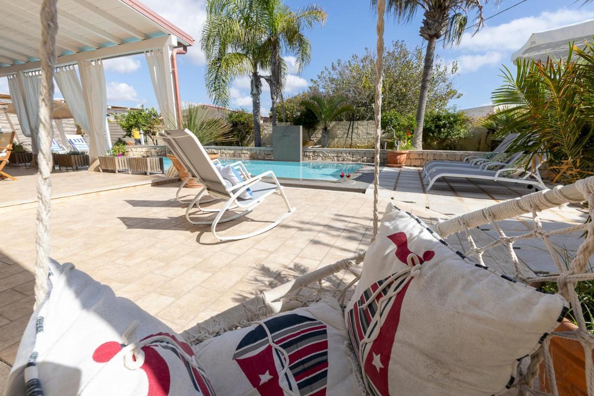 Villa Zamia Con Piscina Santa Maria Del Focallo Buitenkant foto